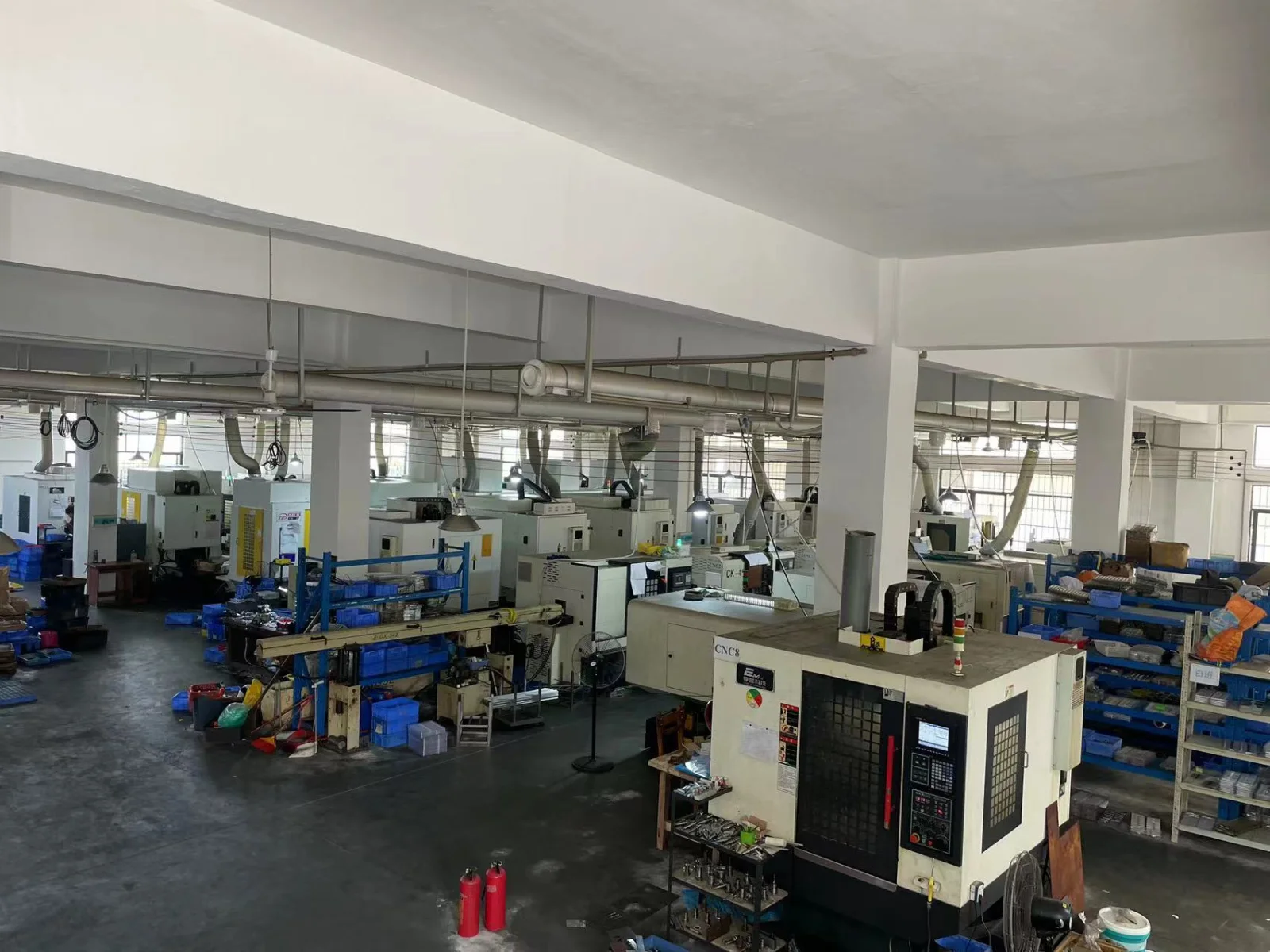 Overview of the GY Machining shop floor in Dongguan with milling and turning machines